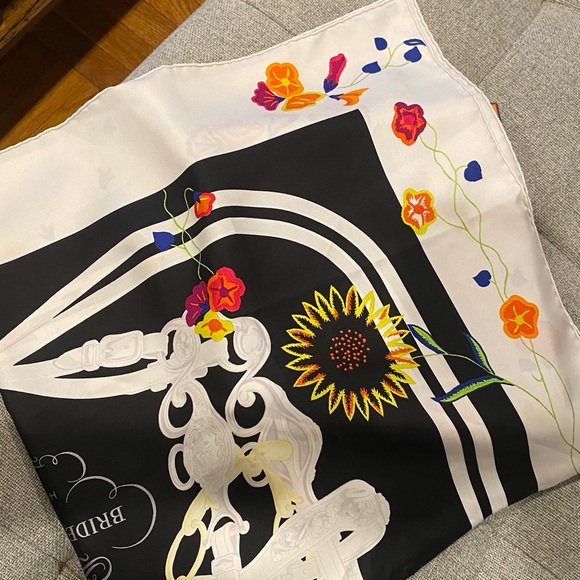 Authentic Hermes silk scarf - Picture 10 of 16
